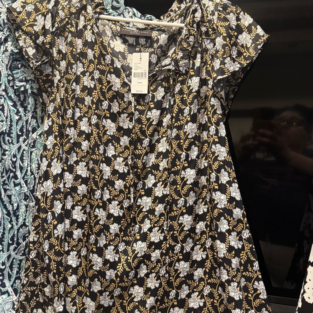 3 Lane Bryant floral Patterned Blouses.
New with tags. - Picture 4 of 7